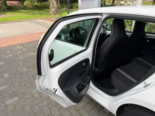 Volkswagen up! – thumbnail 30