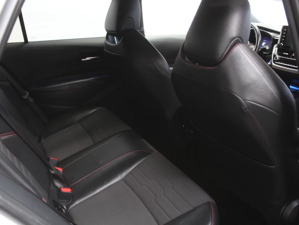 Toyota Corolla Touring Sports – foto 37