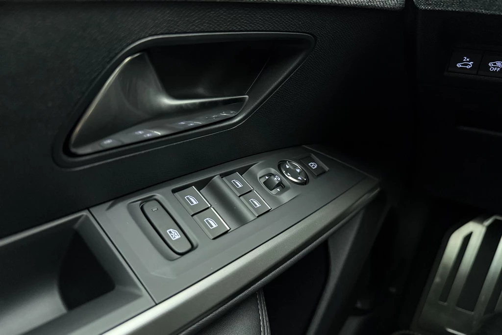 Peugeot e-3008 – foto 28