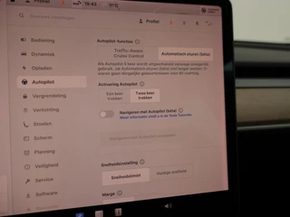 Tesla Model 3 – thumbnail 35