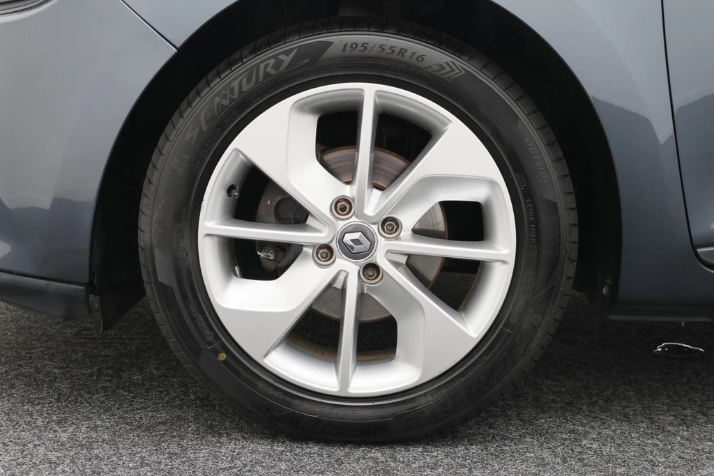 Renault Clio – foto 23