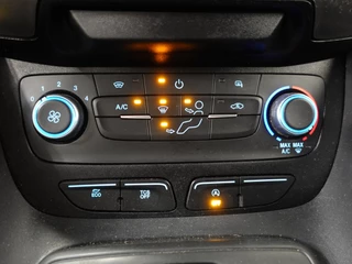 Ford Transit Connect – thumbnail 28