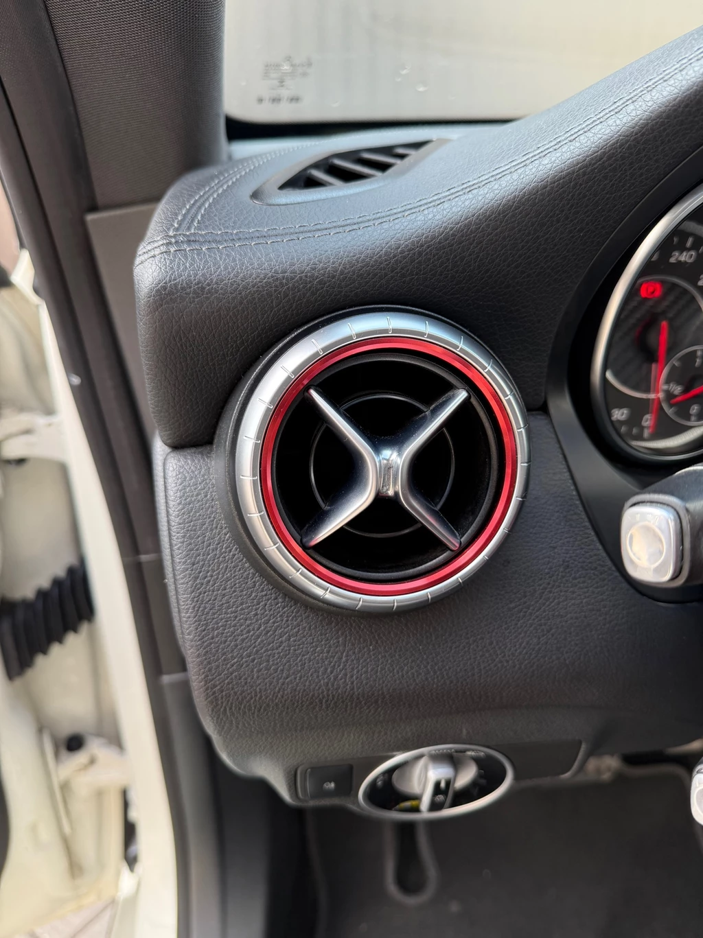 Mercedes-Benz CLA – foto 41