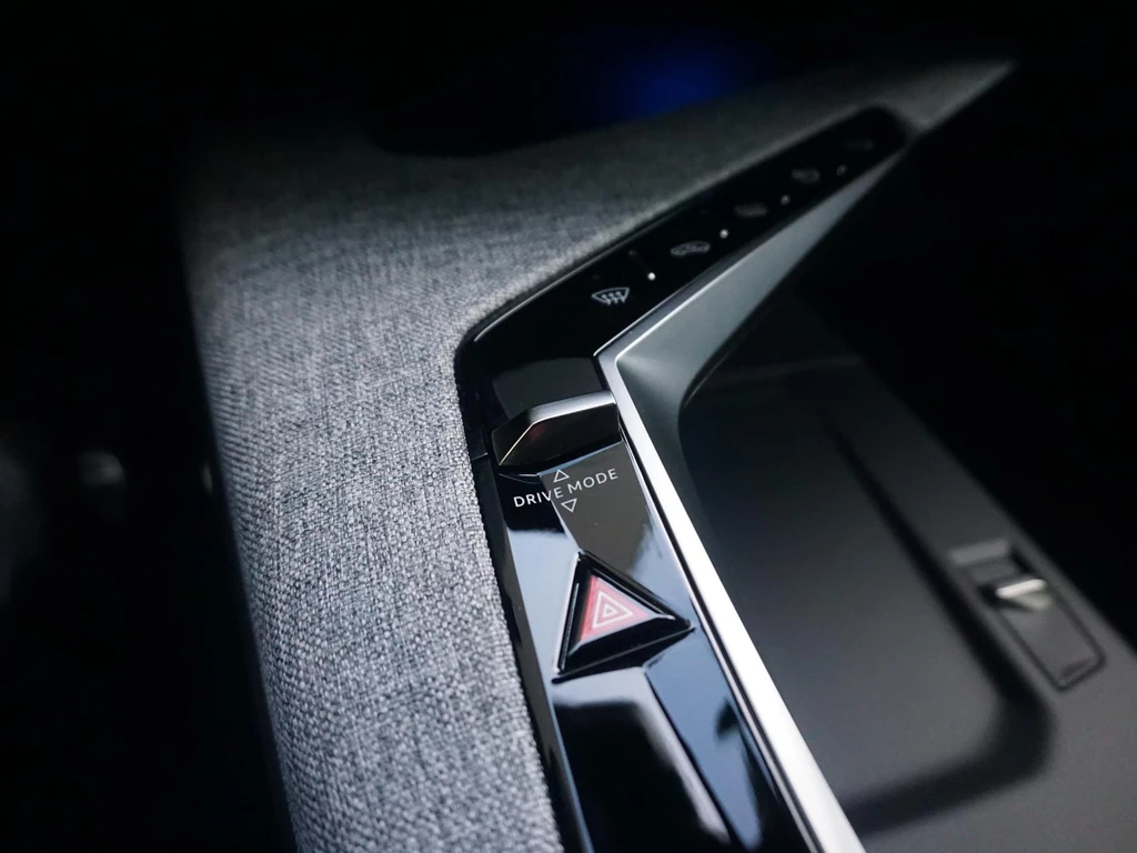 Peugeot e-3008 – foto 30