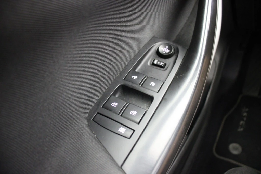 Opel Astra – foto 30