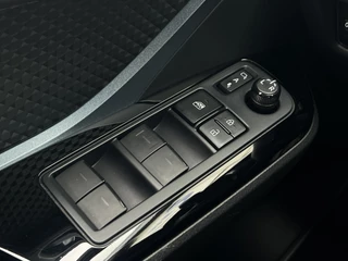 Toyota C-HR – thumbnail 13