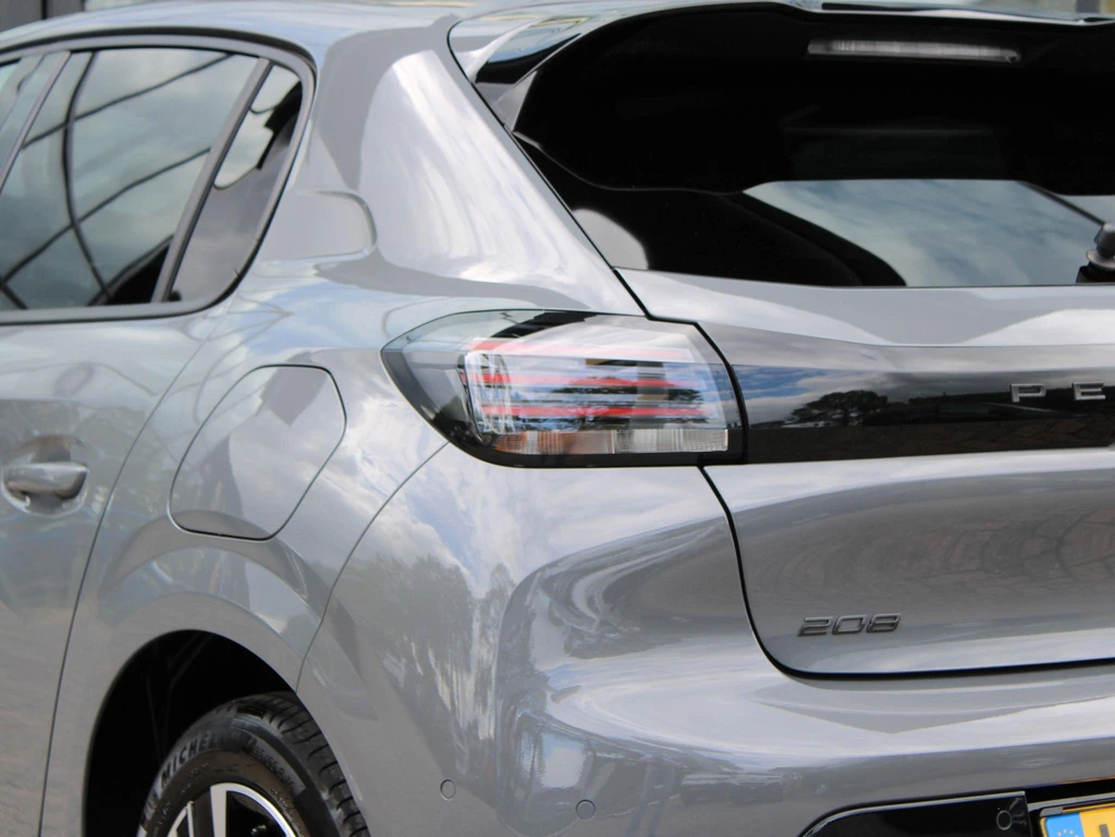 Peugeot 208 – foto 24