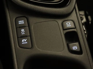 Toyota Yaris – thumbnail 31