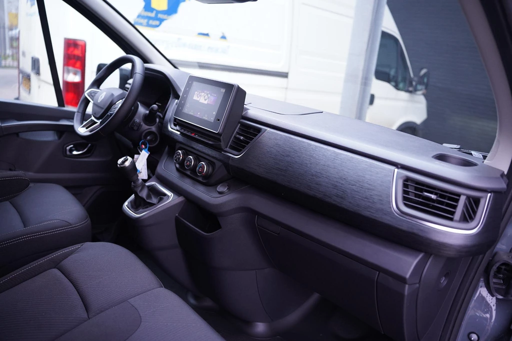 Renault Trafic – foto 30