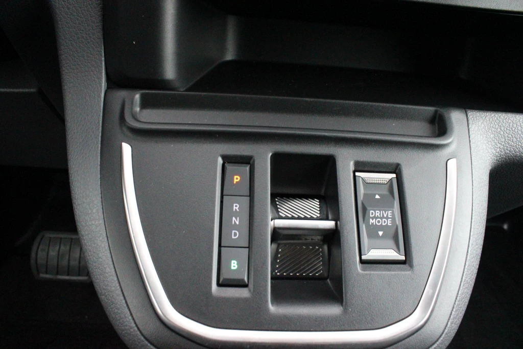 Peugeot e-Expert – foto 12