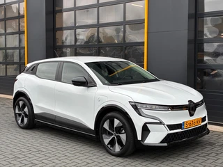 Renault Megane E-Tech – thumbnail 13