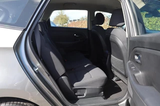 Kia Carens – thumbnail 54