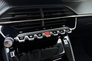 Peugeot 208 – thumbnail 19