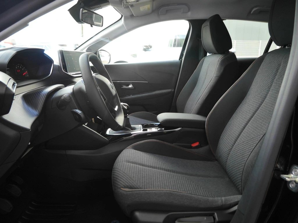 Peugeot 208 – foto 8