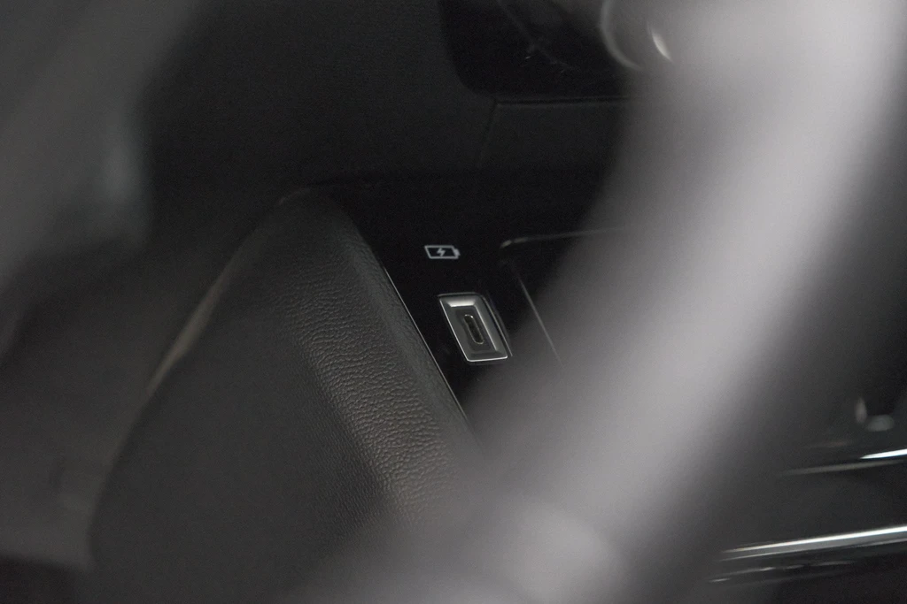Peugeot 208 – foto 33