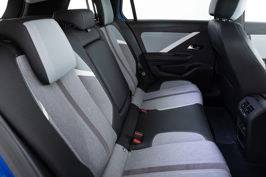 Opel Astra – foto 16