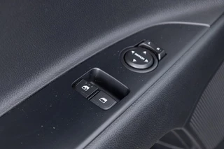 Kia Stonic – thumbnail 17