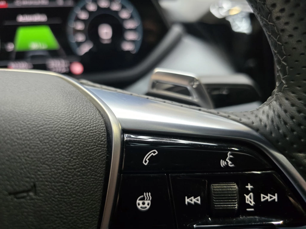 Audi e-tron GT – foto 16