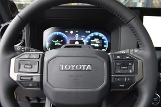 Toyota Land Cruiser – thumbnail 22