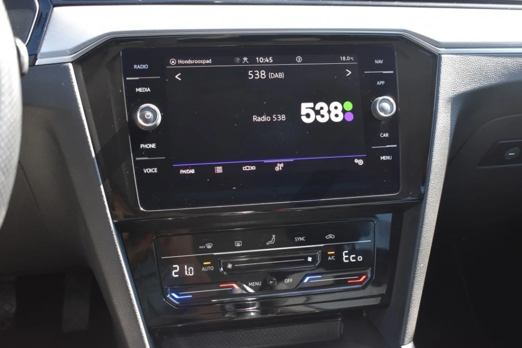Volkswagen Passat – foto 31