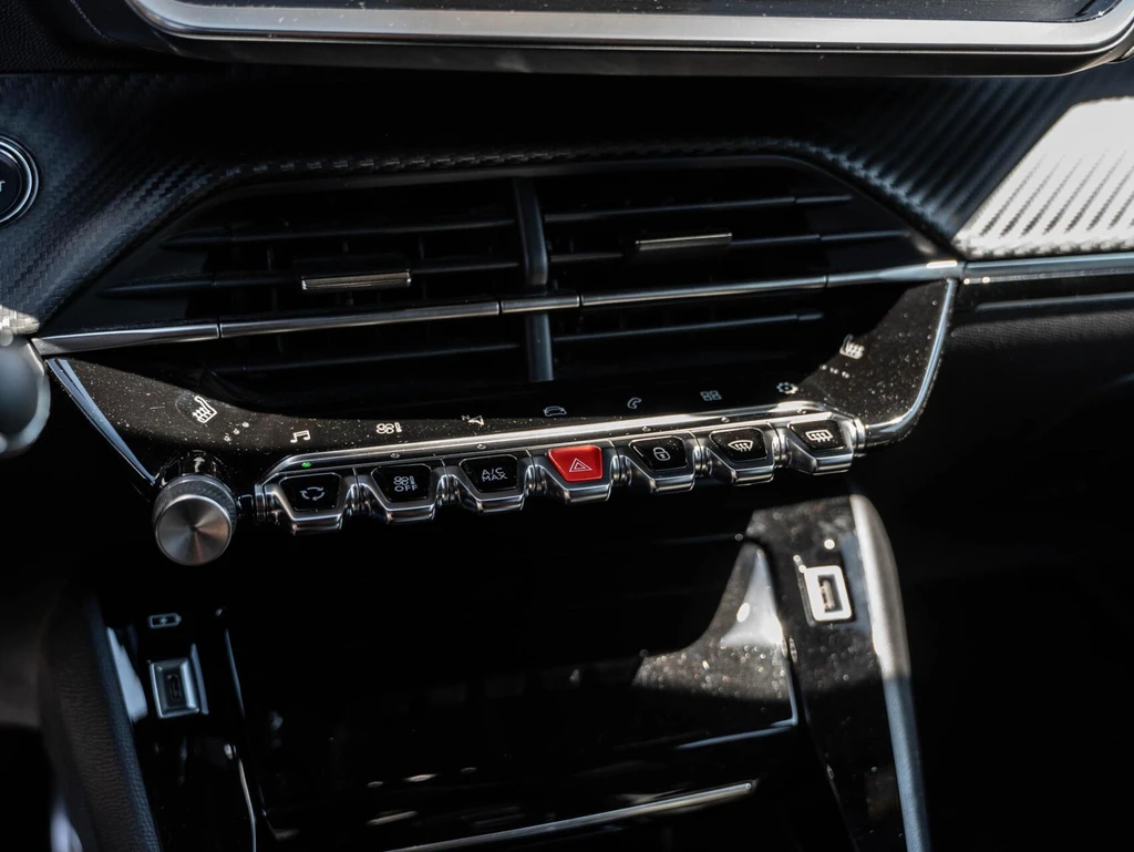 Peugeot 208 – foto 26