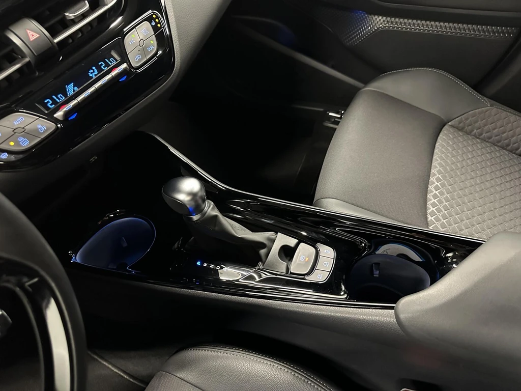 Toyota C-HR – foto 49