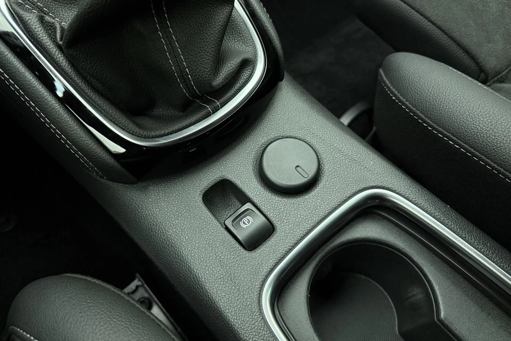 Opel Astra – foto 28