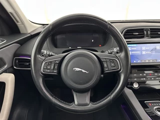 Jaguar F-PACE – thumbnail 22