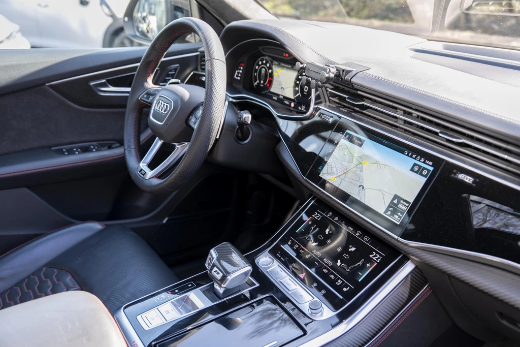 Audi Q8 – foto 7
