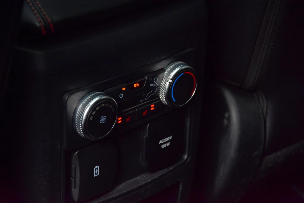 Ford Explorer – foto 26