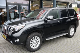 Toyota Land Cruiser – thumbnail 1