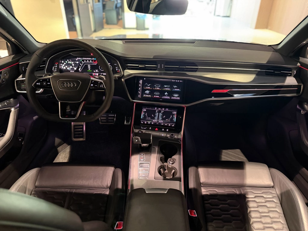 Audi RS6 – foto 11