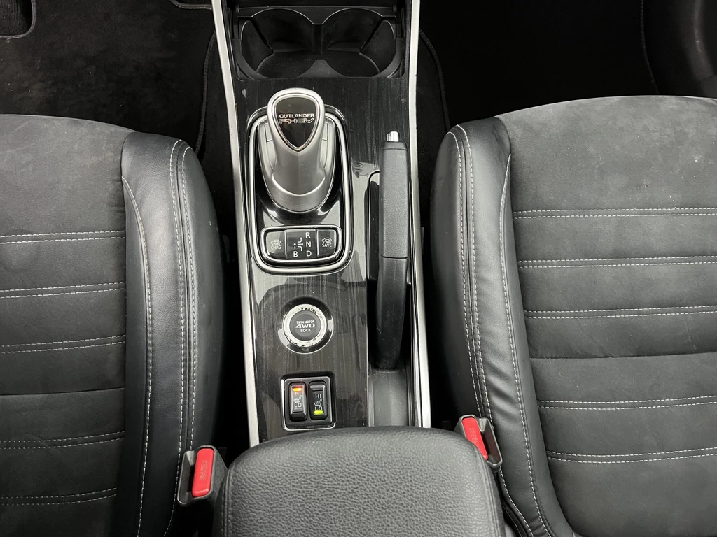 Mitsubishi Outlander – foto 16