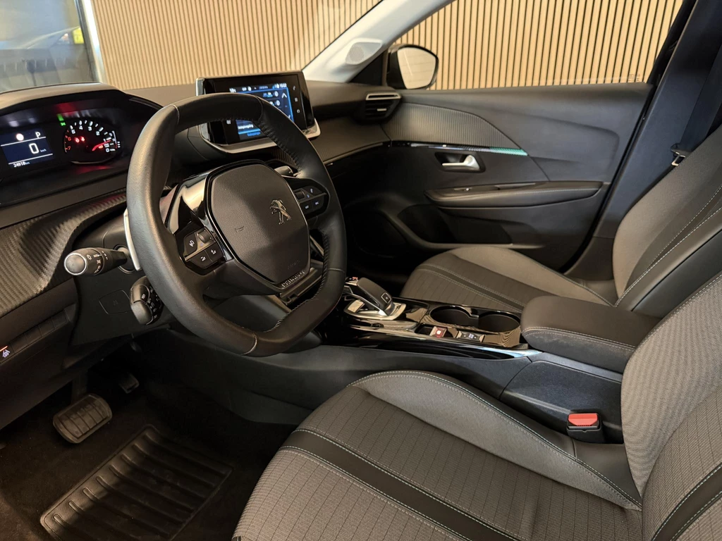 Peugeot 208 – foto 16