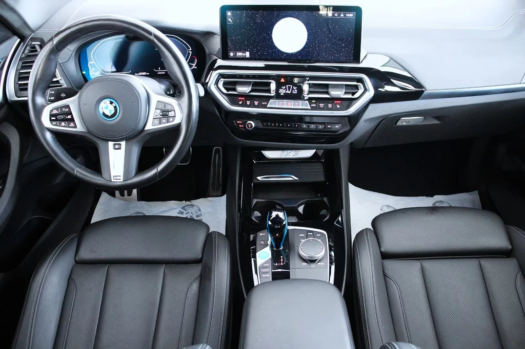BMW iX3 – foto 4