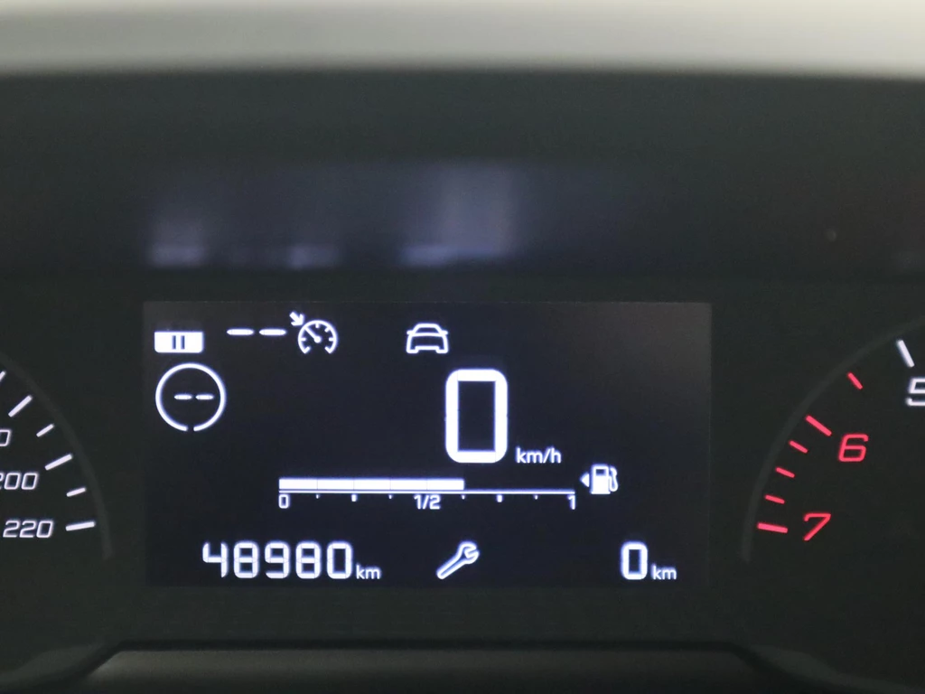 Peugeot 208 – foto 24
