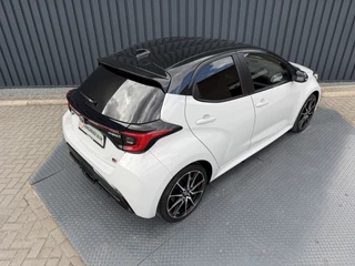 Toyota Yaris – thumbnail 8