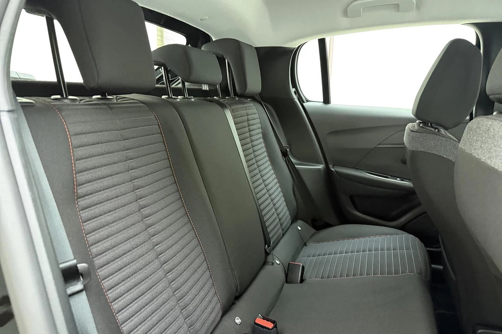 Peugeot 208 – foto 13