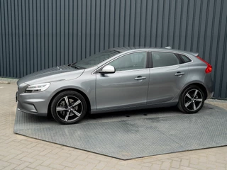 Volvo V40 – thumbnail 2