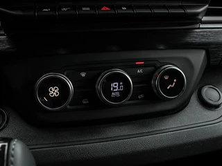 Renault Trafic – thumbnail 26