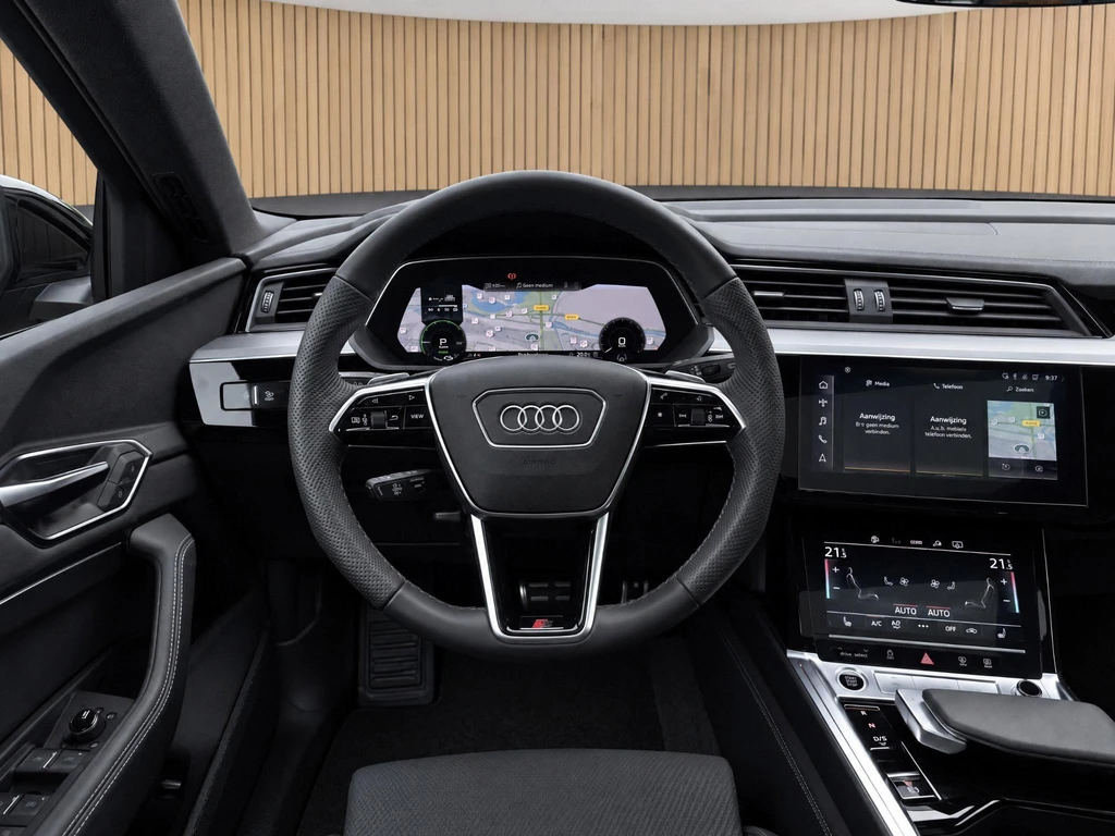 Audi Q8 e-tron – foto 11