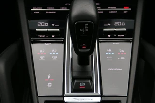 Porsche Cayenne – thumbnail 20