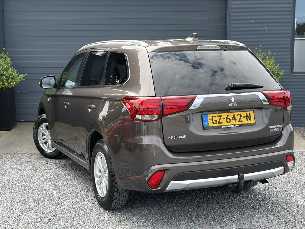 Mitsubishi Outlander – foto 2