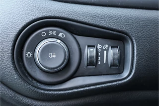 Jeep Renegade – thumbnail 19