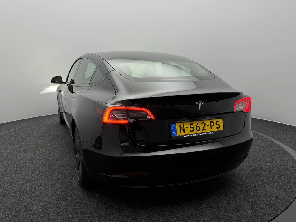 Tesla Model 3 – foto 4
