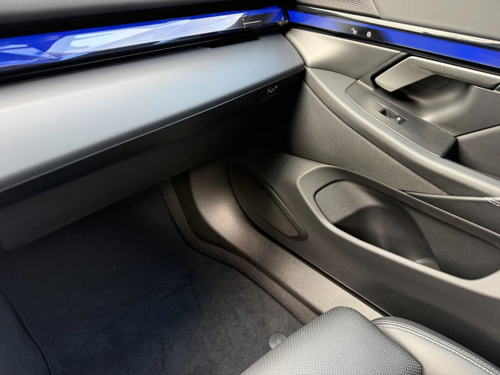 BMW i5 – foto 24