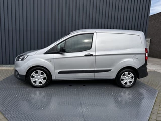 Ford Transit Courier – thumbnail 6
