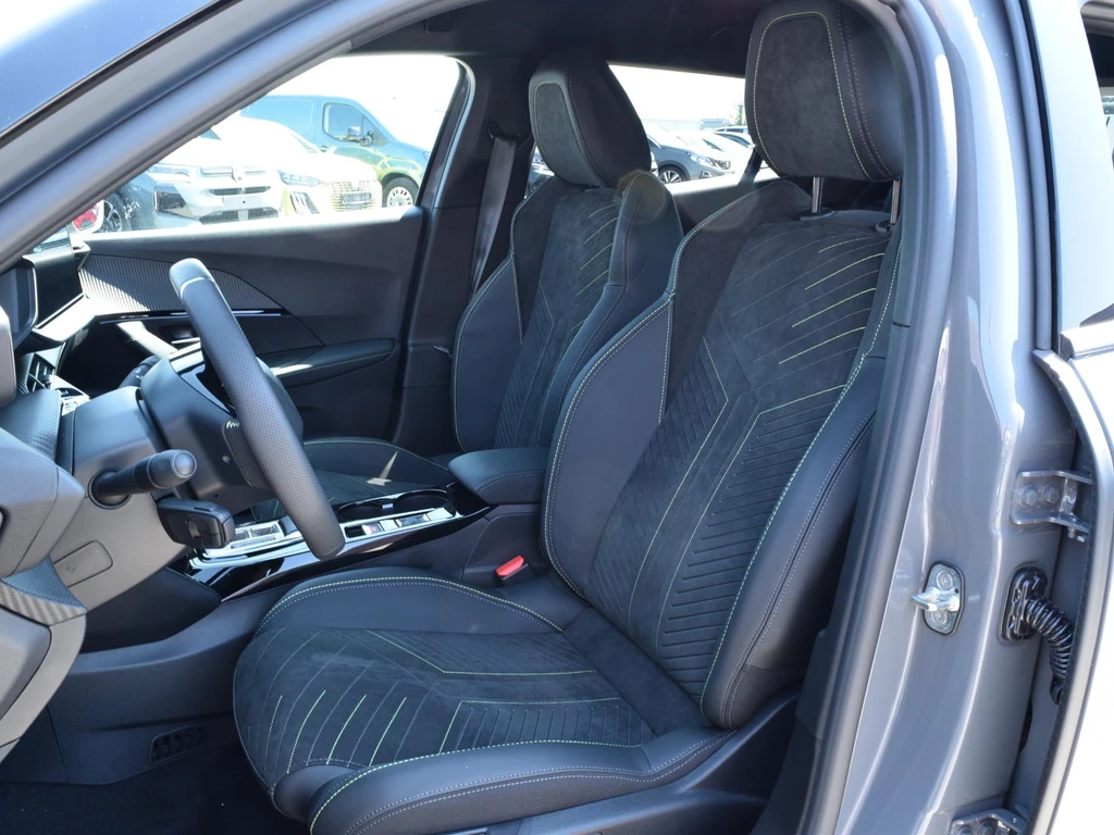 Peugeot e-2008 – foto 20