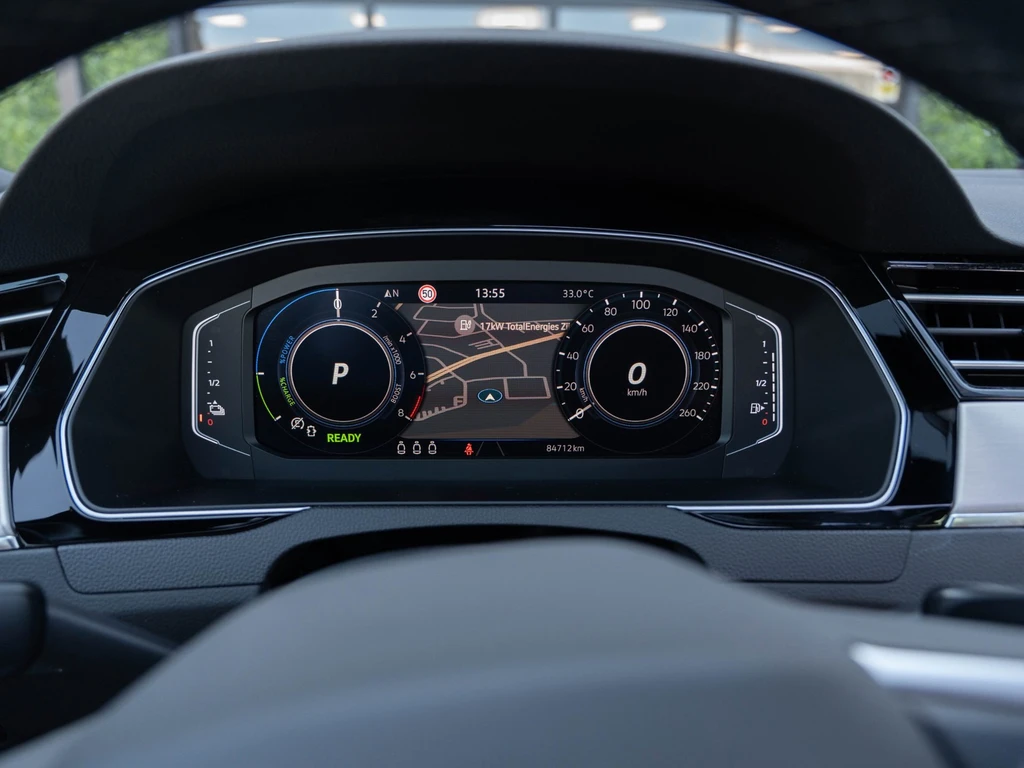 Volkswagen Passat – foto 37