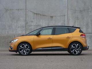 Renault Scénic – thumbnail 1